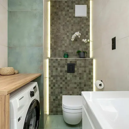 Tasteful In With Garden By Renters Gdańsk